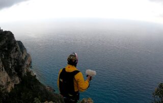 salto da una roccia base-jump-liguria