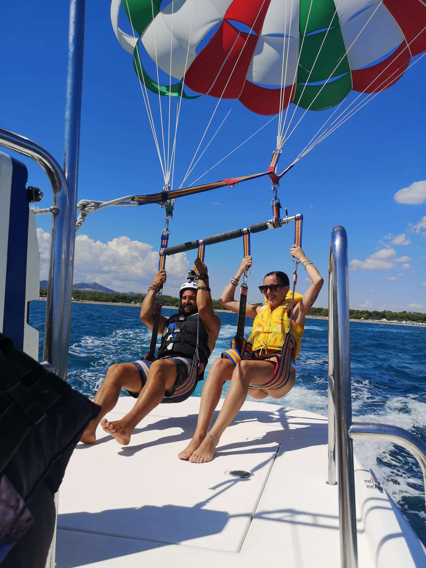 volare sul mare col paracadute
